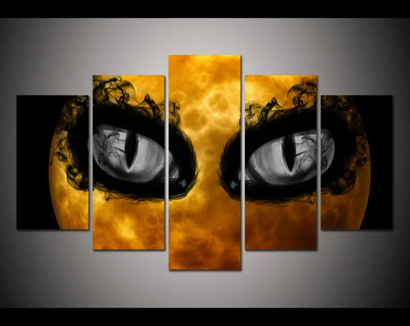 dark black eye-