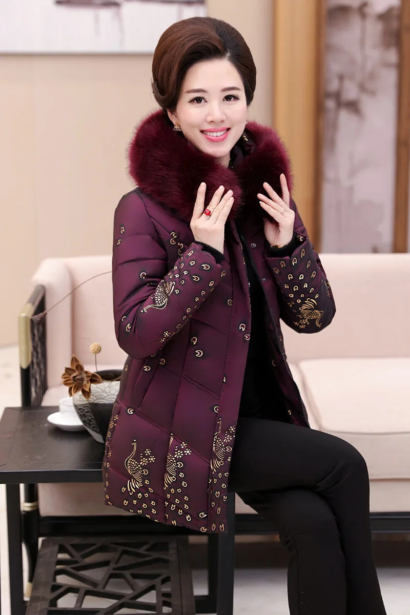 

2017 winter new middle-aged women in the long down jacket cotton jacket coat grandmother coat collar