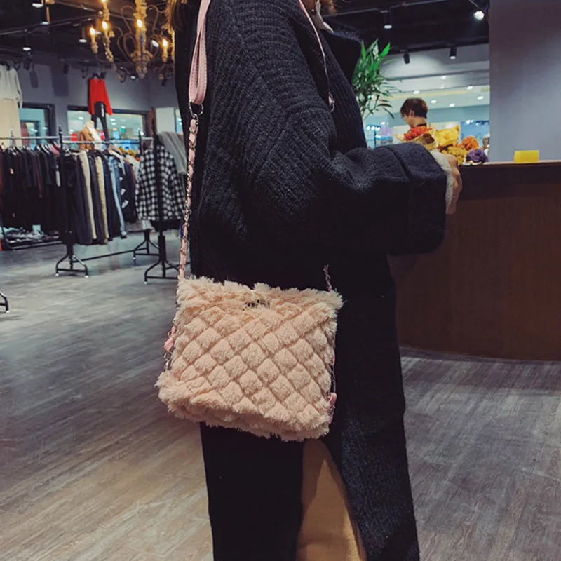 

New Arrival 1 Pcs Women Lady Shoulder Crossbody Bag Plush Fashion For Mobile Phone Money Cards