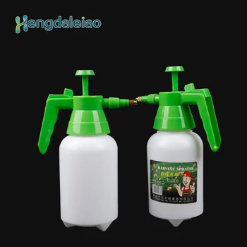 

Beekeeping Tools Light Weight and Convenient Large Capacity 1L Honey Sprinkling Can for Bee keeping or Beekeeper