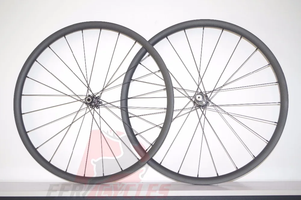 Perfect 1090g Lightest 26er Carbon MTB XC Wheels 24mm x 24mm 26 inch Tubeless Clincher Hookless Mountain Bike Wheel set 24 28 Holes 1 Perfect 1090g Lightest 26er Carbon MTB XC Wheels 24mm x 24mm 26 inch Tubeless Clincher Hookless Mountain Bike Wheel set 24 28 Holes 1