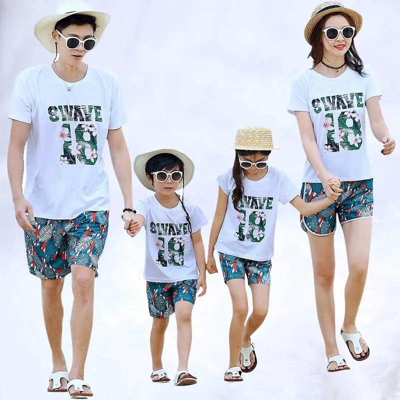 

2019 Summer 2pcs/Sets top and pants family Set flower Family outfits clothing Mother Daughter Father Son Kids boys Girls Clothes