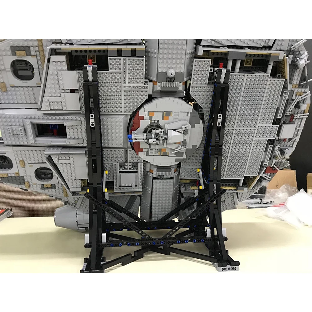 Дешево Черная вертикальная витрина MOC Millennium Falcon совместима с lego для № 05132 и № 75192 Ultimate Коллекционная модель