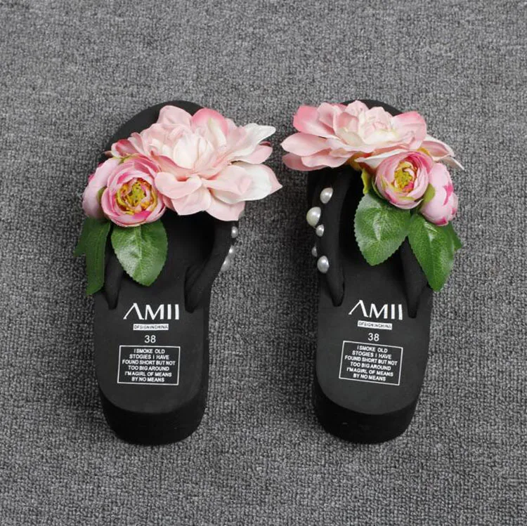 2019 New Summer Anti-skid Hand Flowers Beach Slippers Womens Most Comfortable Wedge Flip Flop Shoes Cheap52