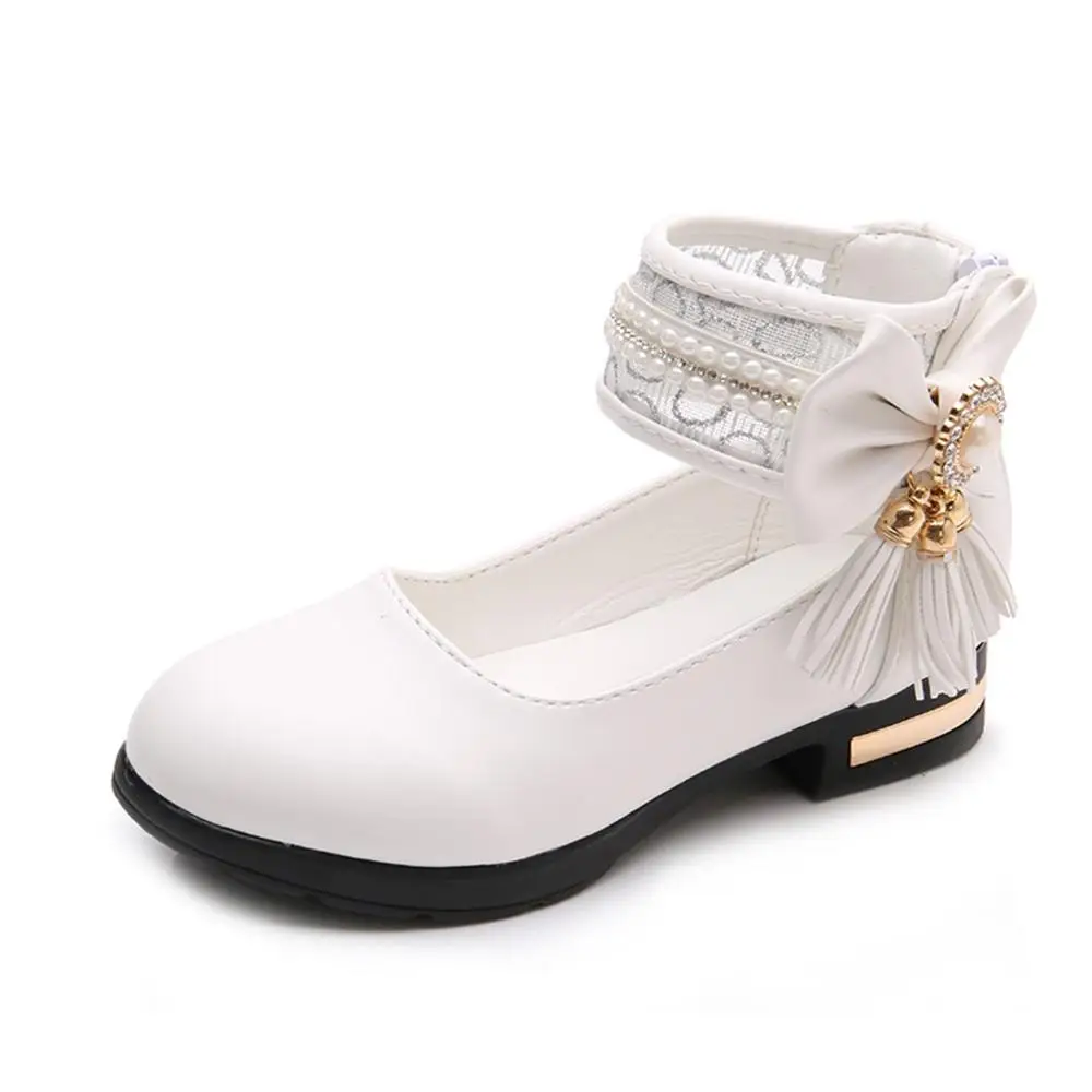 Новинка; модная детская обувь; Повседневная обувь из искусственной кожи для девочек; сезон весна-осень; тонкие танцевальные сандалии принцессы с бахромой и жемчугом и бантом; k0306 - Цвет: White