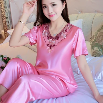 

2019 new hot Summer girls cool short sleeved pajamas set women silk pajamas suit L-4XL ladies Solid Round Neck top+long pants