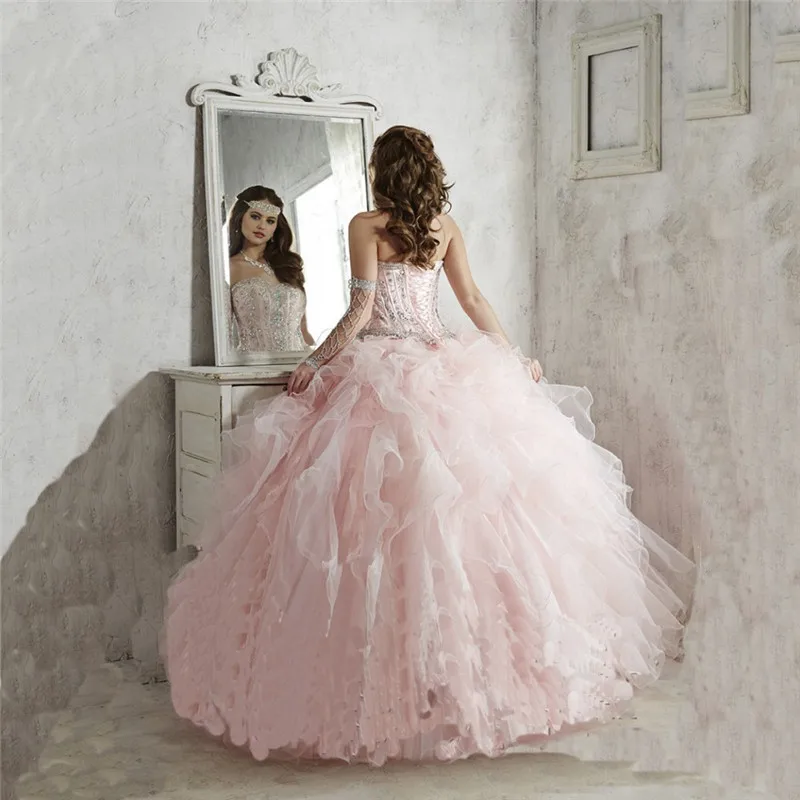 Quinceanera Платья Розовый Органзы Съемная Юбка Бальное платье Сшитое из Бисера Кристалл Оборками Vestido Де Дебютантка Q1071