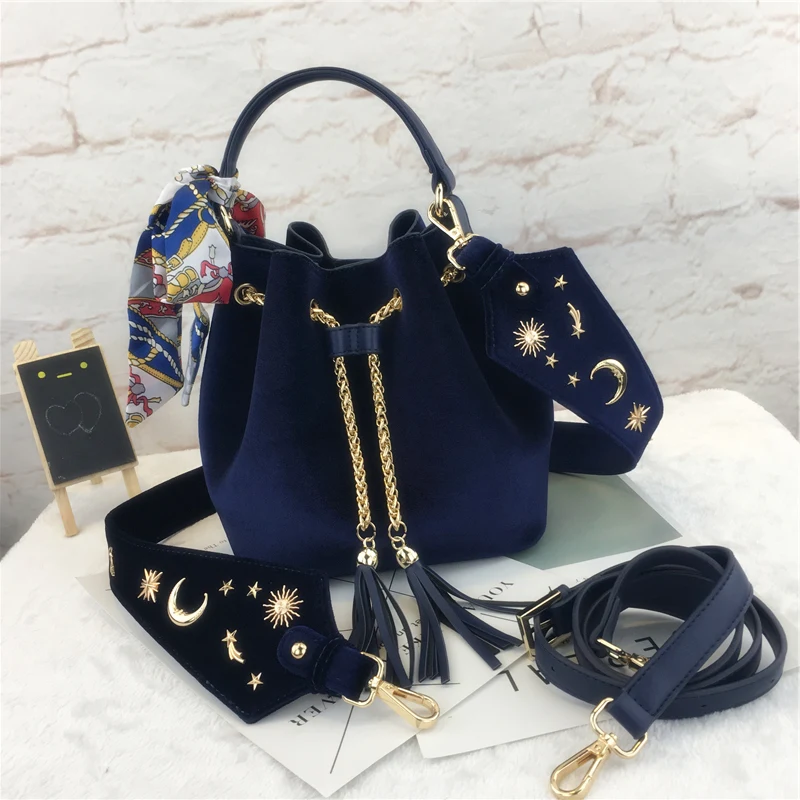 

2019 New Velvet Bucket Metal Star Wide Shoulder Strap Shoulder Messenger Bags