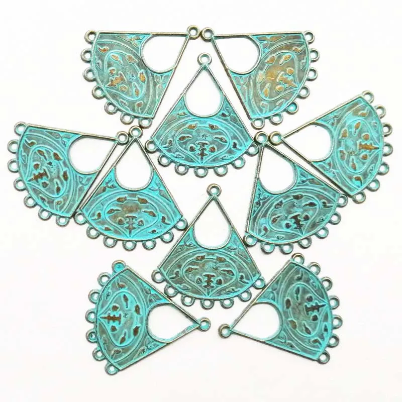 

Top Quality New 10Pcs 28x25x1mm Brass Bronze Carved Fan-shaped Pendant Bead Trendy Jewelry Women Accessoriessories C20190324002