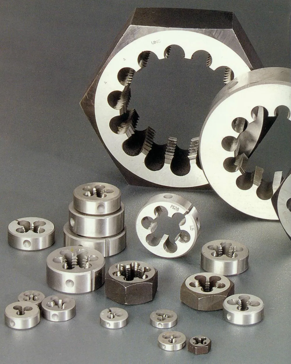 Бесплатная доставка КМ круглая резьба высокого качества|threading dies|round diesdie thread |