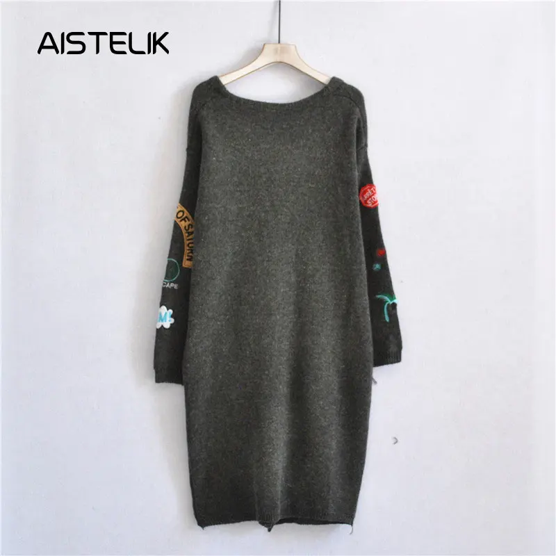 2018 autumn and winter new women's European and American style embroidery flowers knit cardigan long sweater women's temperament Sweaters