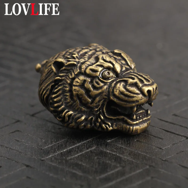 

Copper Tiger head Keychains Pendant Vintage Brass Metal Chinese Zodiac Animal Keychain Charm Car Key Rings Holder Handmade Gifts