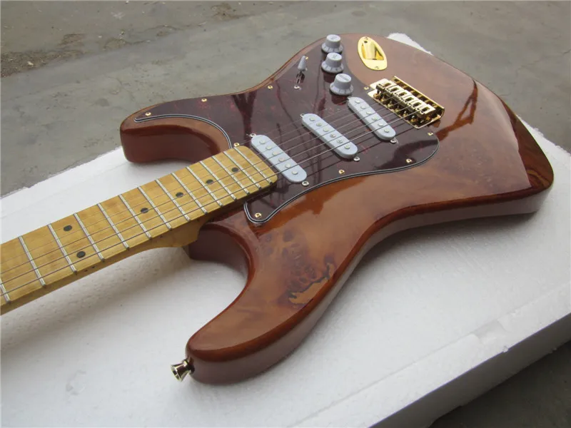 Electric guitar 2016 NEW electric guitar/ sunburst color maple neck /with S-S-S pickups/guitar in china | Спорт и развлечения