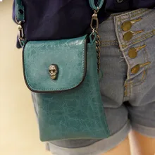 Explosion paragraph mobile phone package new mini packet Korean female chain diagonal package zero wallet fashion skull packet