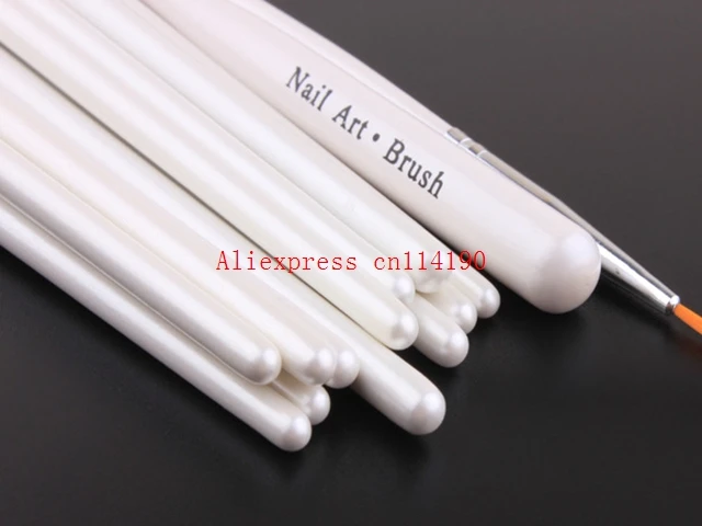 Рисунок 5 - Набор кистей для полировки ногтей