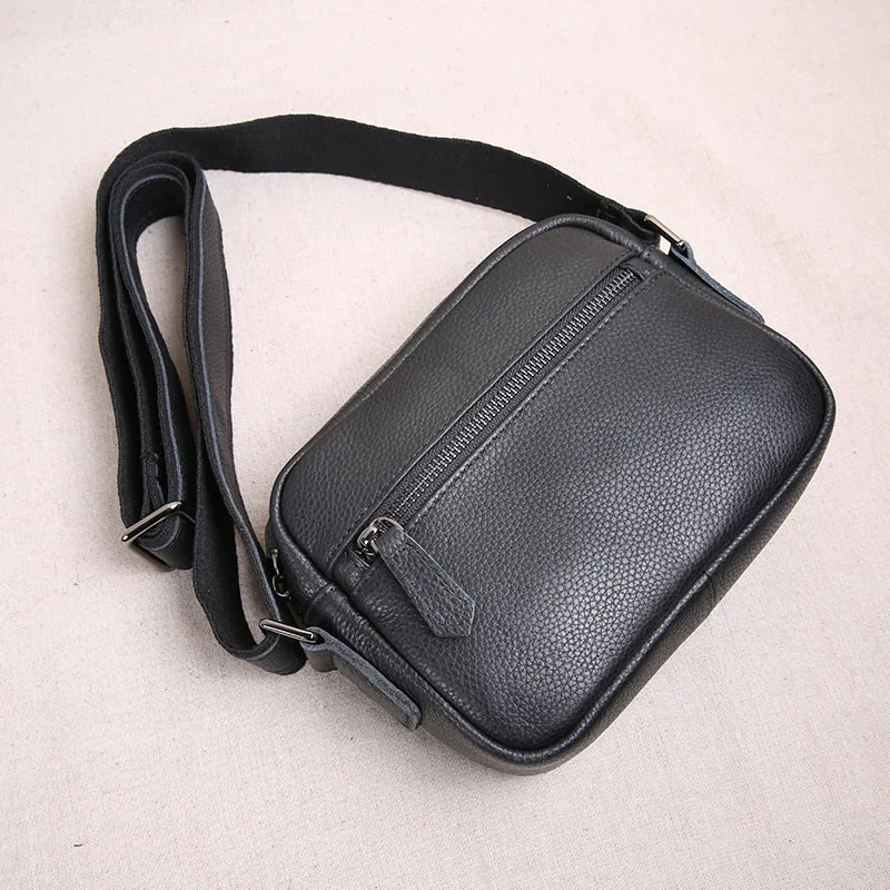 AETOO Original mini leather men's bag top layer leather men's small bag casual youth shoulder bag Messenger bag tide