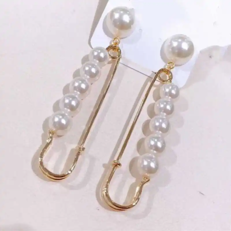 

Network, a popular fashion personality trendsetter pin Pearl Earrings Fashion exaggerated Earrings