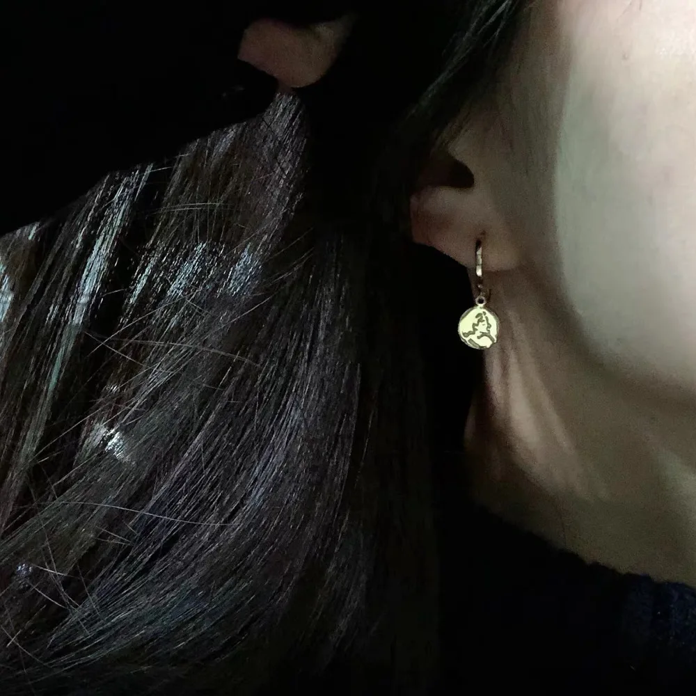 New S925 sterling silver earring fashion portrait round ear bone ear buckle wild personality trend femalegirl ear silver jewelry