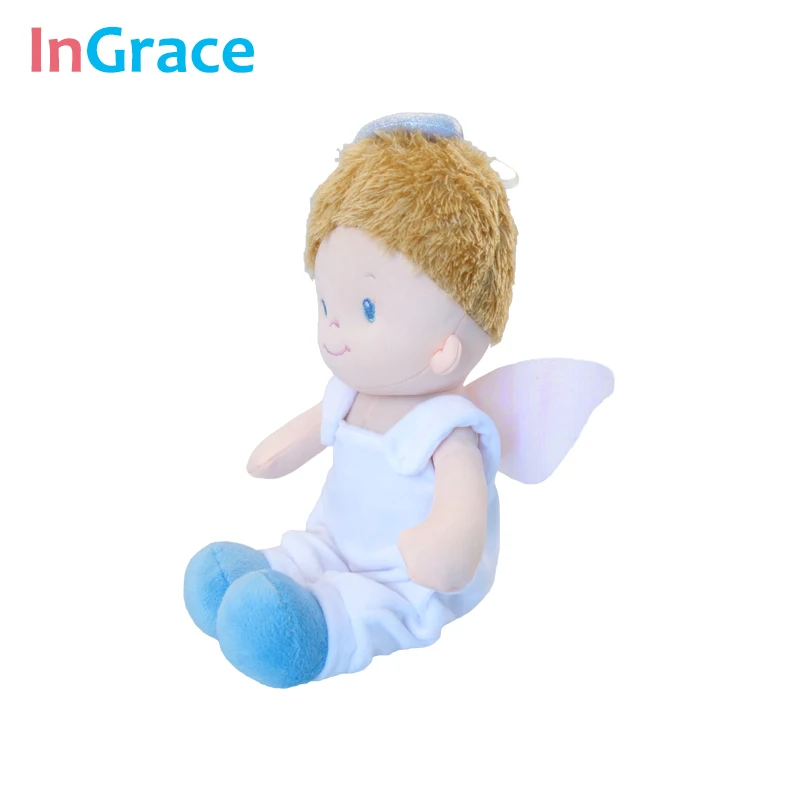 Ангел обнимает крыльями. Куклы ангел бэби. It поле ангела. It поле ангела. Мудборд ангел охоронець.