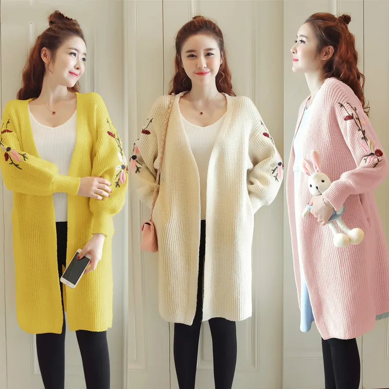 

New Autumn Winter Embroidery Flowers Maternity Sweaters Cardigans Coat Outerwear Knitted Long Sweater for Pregnant Women Clothes