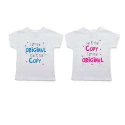 Twin T-shirtsIAm оригинальный она является копией две футболки комплект Tee2T3T 4TT-Shirt для девочек и мальчиков унисекс Twin Set на день рождения братья и