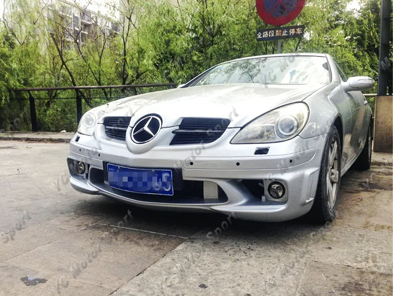 2005-2008 Mercedes Benz R171 SLK Class  AMG Style Front Bumper with Fog Lamp FRP (105)