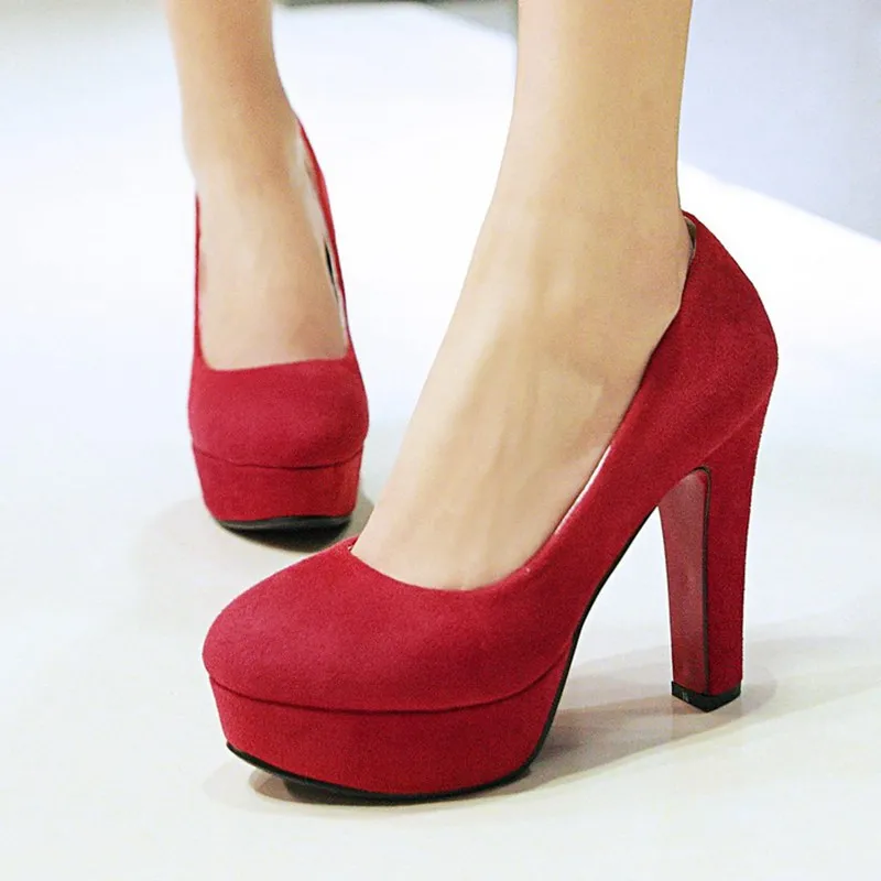 REAVE CAT/женские туфли-лодочки на высоком каблуке модельные туфли из флока на платформе с круглым носком на толстом каблуке 12 см; цвет черный, красный, серый; большие размеры 32-43