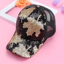 Новая креативная Женская Блестящая шапка со сверкающими блестками s Милая блестящая летняя сетчатая бейсболка с Кленовым листом Регулируемая Солнцезащитная шапка с отверстием для хвоста