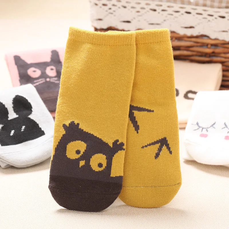 2015 New Newborn Baby Cartoon Character Socks Cotton Korea Asymmetric