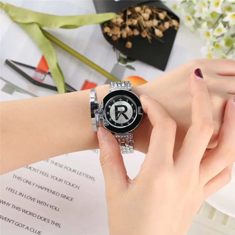 Кварцевые простые женские часы роскошные часы с браслетом Творческий алмаз-инкрустированный флип-чехол часы Крюк Пряжка наручные часы reloj