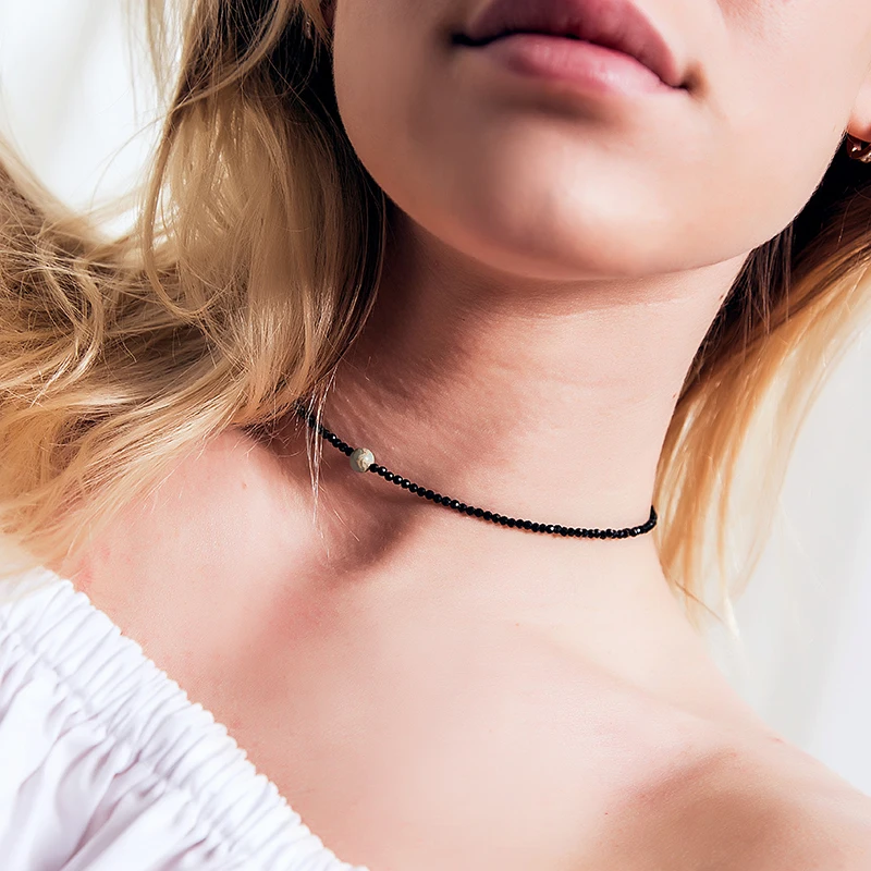 

Youga 2018 New Women's Small Crystal Necklace 1mm Black Wheel Crystals and Semi-Precious Stones boho Choker for Girl's Gift