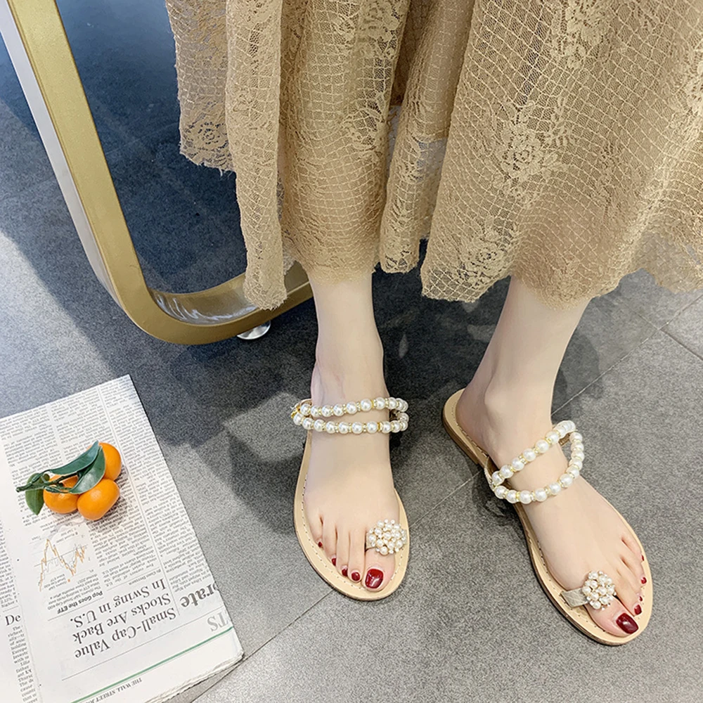

Women Sandals 2019 New Summer Shoes Flat Pearl Sandals with beads Comfortable Toe-string Beach Slippers Casual Sandals