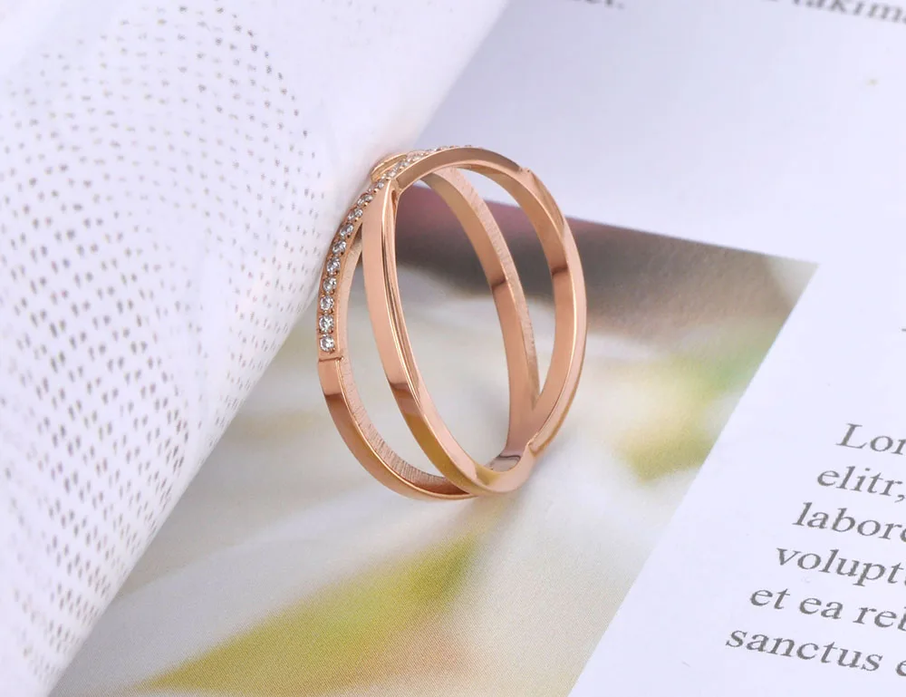 Lokaer, Трендовое кольцо из нержавеющей стали в форме Креста, юбилейное кольцо, розовое золото, мозаика, CZ Кристалл, обручальные кольца, ювелирные изделия для женщин R19079