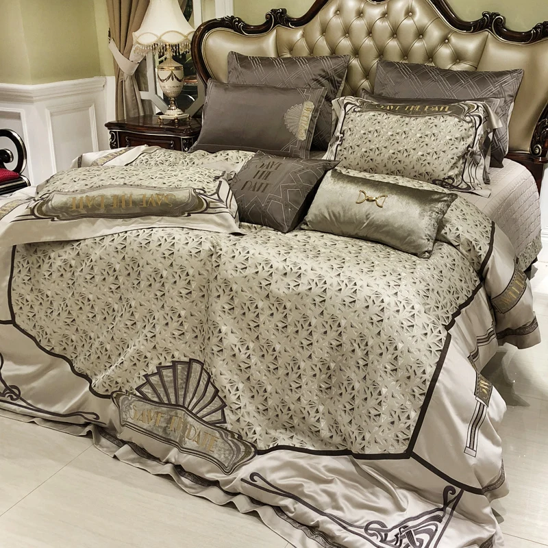 Luxury Embroidered 120s Egyptian Cotton Royal Bedding Sets Stain