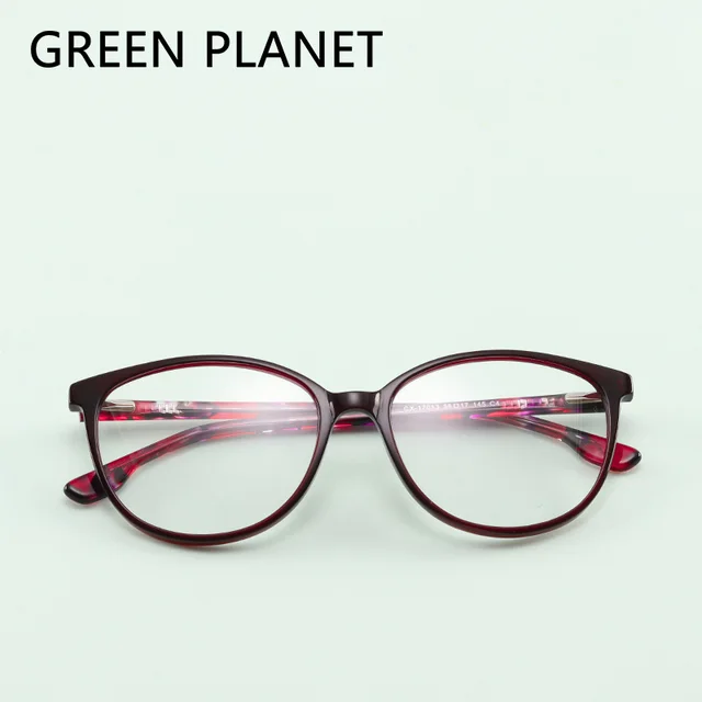 women transparent round spectacles