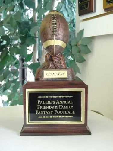 

FANTASY FOOTBALL INDIVIDUAL AWARD TROPHY BRONZE RESIN FOOTBALL