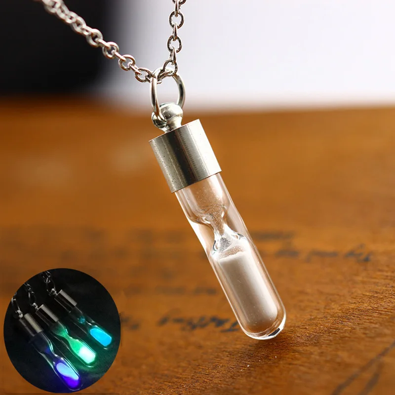 

Cute Time Hourglass Glow In The Dark Pendnat Necklaces Jewelry Wish Glass Bottle Phosphor Glowing Necklaces For Women Gifts