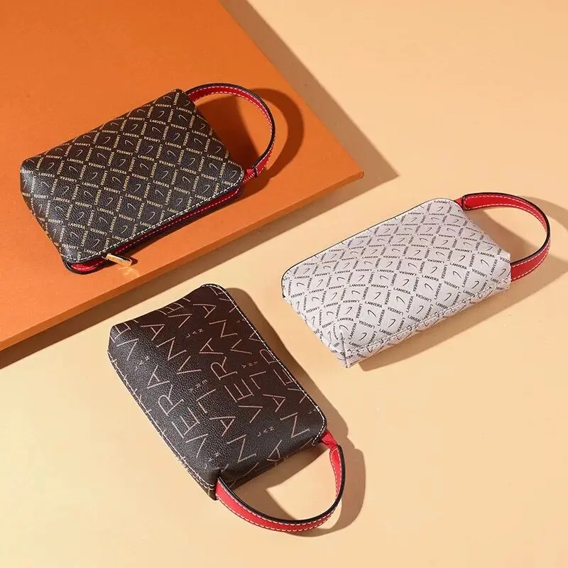 

Women's bag European and American fashion bags Women 2019 new trend pocket pocket small make-up bag old pattern hand bag