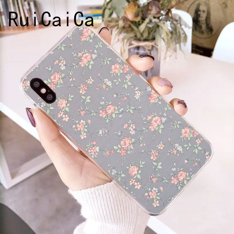 Fresh green small floral