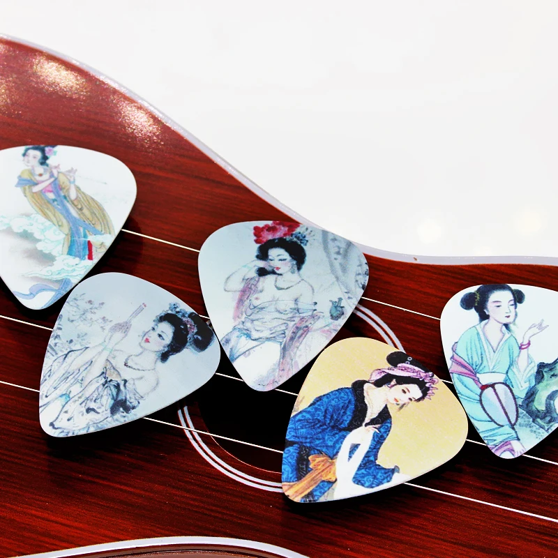 SOACH 50pcs/Lot 0.46/0.71/1.0mm Bass Guitar picks Guitarra Accessories Instrumento Musical Acoustic guitar paddle/ukulele Part