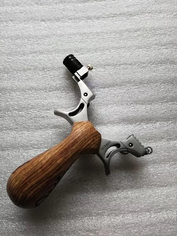 

New High Quality Wire Cutting Stainless Steel Slingshot Quick Press Rubber Multiple Sight Systems with Wood Handle For Shooting