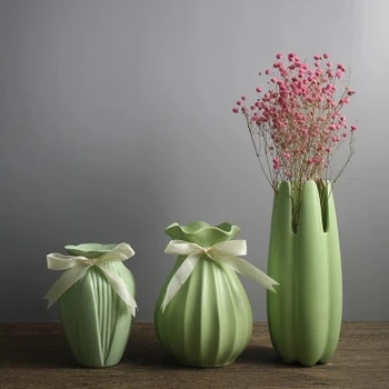 

Ceramic Creative Fashion White Vase Simple Porcelain Living Room Decoration Home Furnishings Dried Flower Arrangement