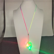 25 шт./партия красочное светящееся ожерелье со свистком Новинка Высокая интенсивность Радуга светодиодный мигающий свист с Талрепом для Clubbing Fun