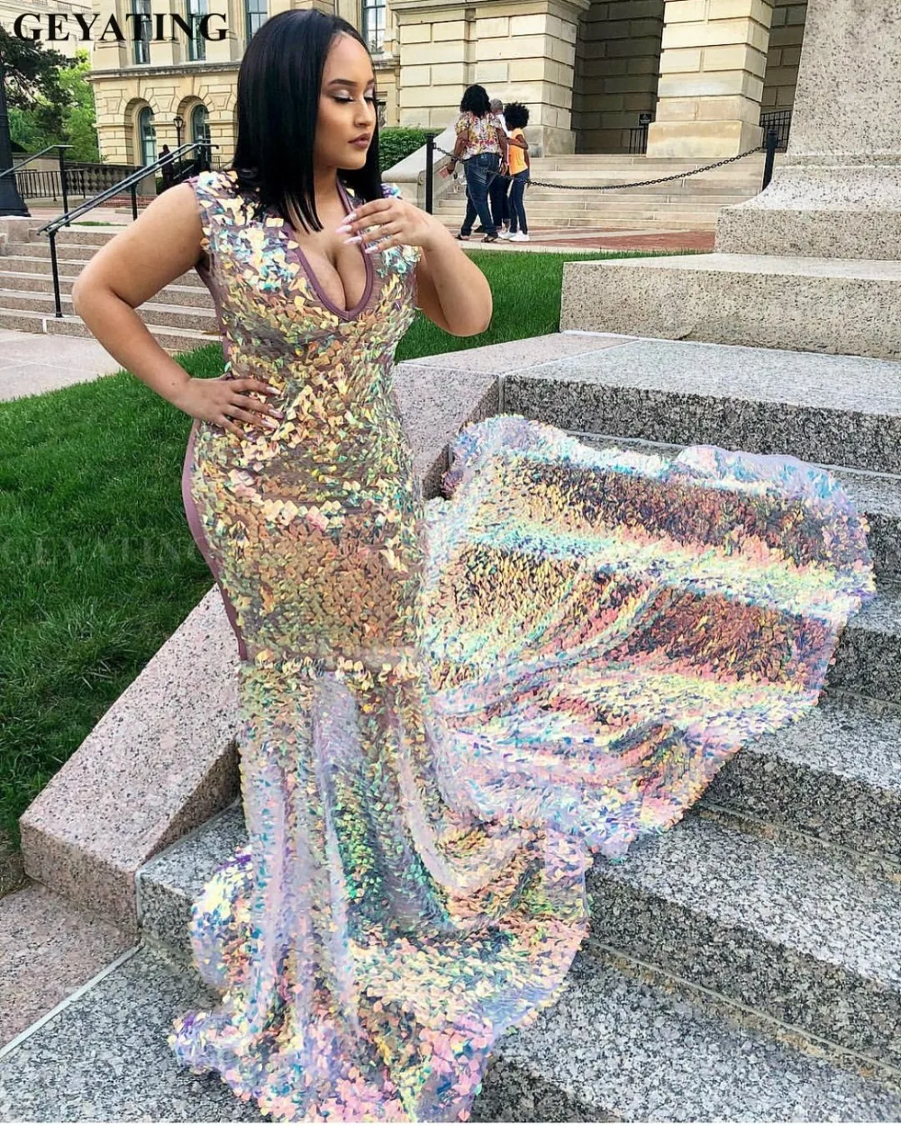 Sparkly Lovertjes Lavendel Mermaid Afrikaanse Prom Jurk met Trein Sexy V-hals Zwarte Meisjes Graduation Party Dress Vestido de Gala Sparkly Lovertjes Lavendel Mermaid Afrikaanse Prom Jurk met Trein Sexy V-hals Zwarte Meisjes Graduation Party Dress Vestido de Gala