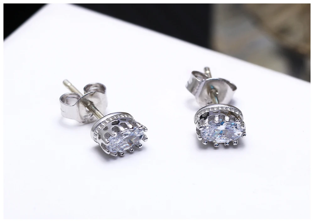 Oval stud earrings (4)