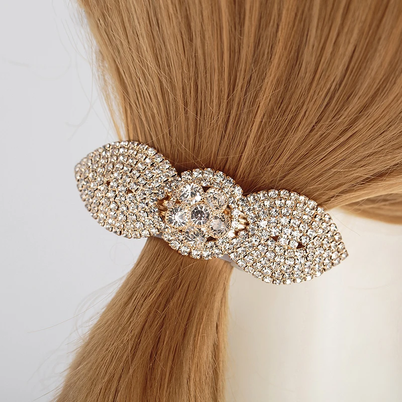 a796cfdf182d9cdaee3b1afa9de62b58_YFJEWE-New-Hot-Fashion-Women-Girl-Cute-Shinning-Crystal-Rhinestones-Flower-Hair-Clip-Jewelry-Wholesale-H052