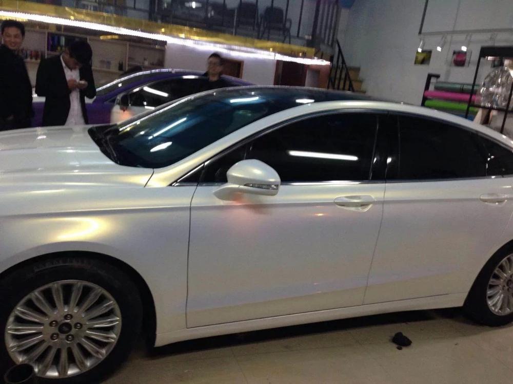 White Glossy Chameleon White To Gold Flip Flop Vinyl Wrap With Air Bubble Free Gloss Pearlescent Car Wrap Stickers 1 52 20m Roll Chameleon Gold Chameleon Vinyl Wrapchameleon Vinyl Aliexpress
