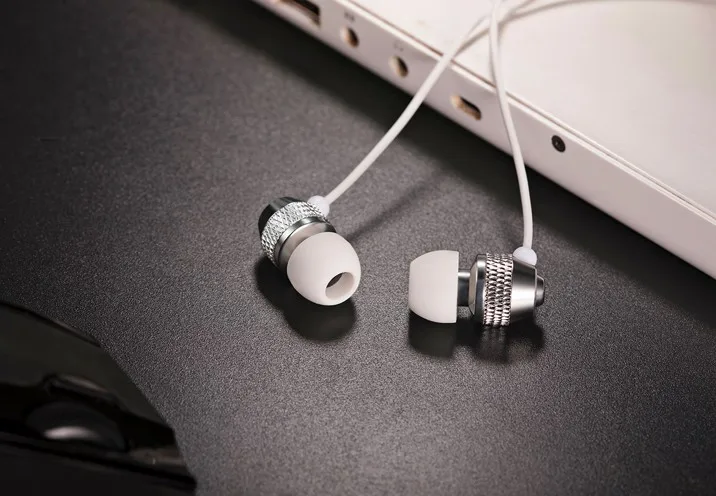 Wallytech WEA-081 METAL earphone SILVER 1