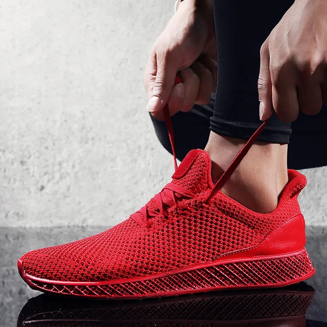 Trendy New Design Men Tennis Shoes High Quality Light Weight Flexible