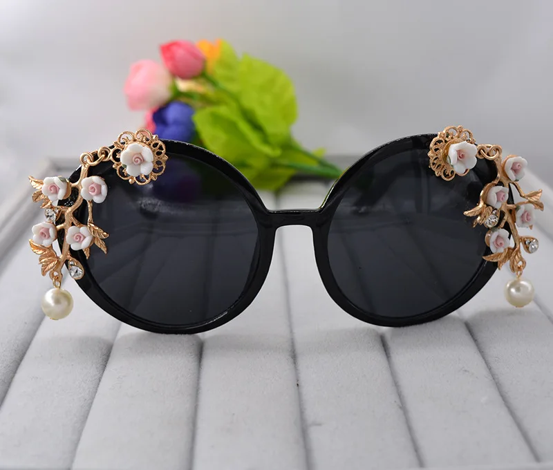 

Fashion Rose Flower Sunglasses for Women Round Sun Glasses Mirror Pearl Decoration Eyewear Oculos De Sol Feminino Brand Designer